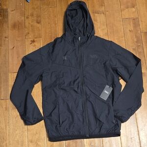 NWT Men's RVCA SPORT HOODED RUNNER JACKET. SIZE LARGE & Black. LIGHTWEIGHT
